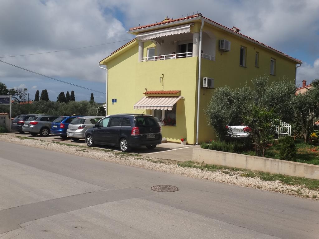 Ana-maria Apartment