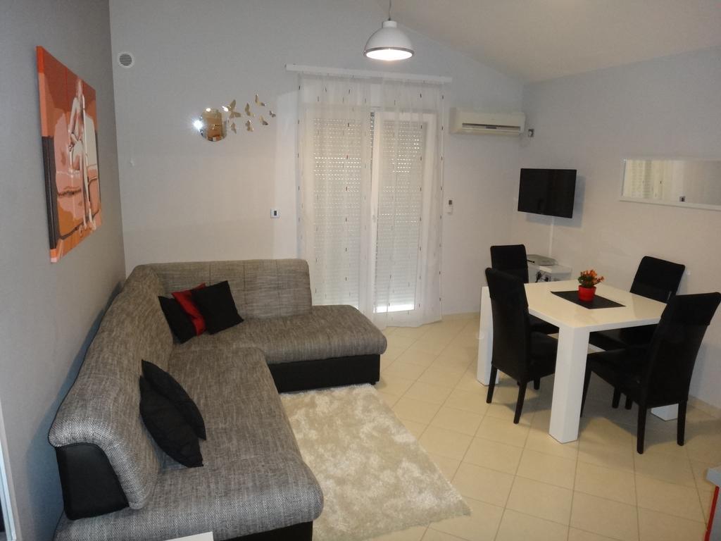 Ana-maria Apartment Fažana
