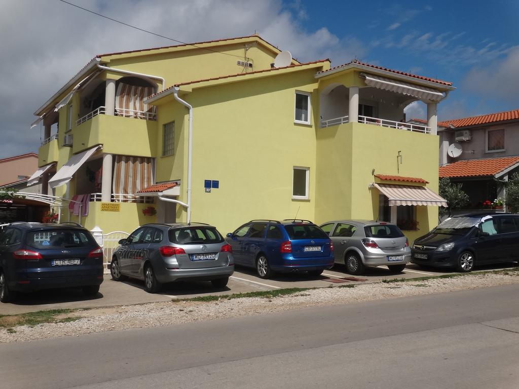 Apartment Ana-maria *